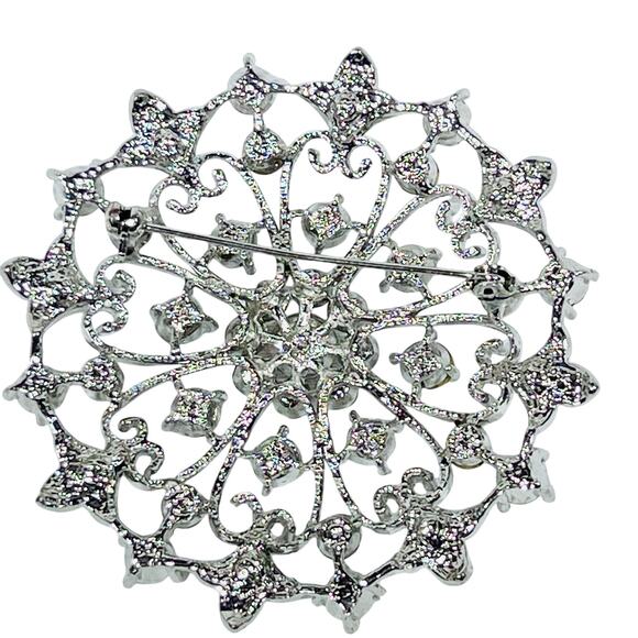 Round Flower Floral Bouquet Sash Brooch Pin Rhinestones Wedding Silver Toned - Picture 3 of 8